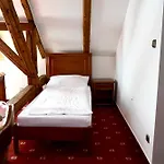 Ludwig - Penzion&restauracia Guest house
